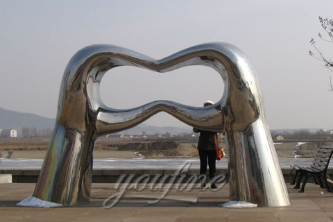 Abstract Outdoor Mirror polished stainless steel two hands sculptures for garden from China